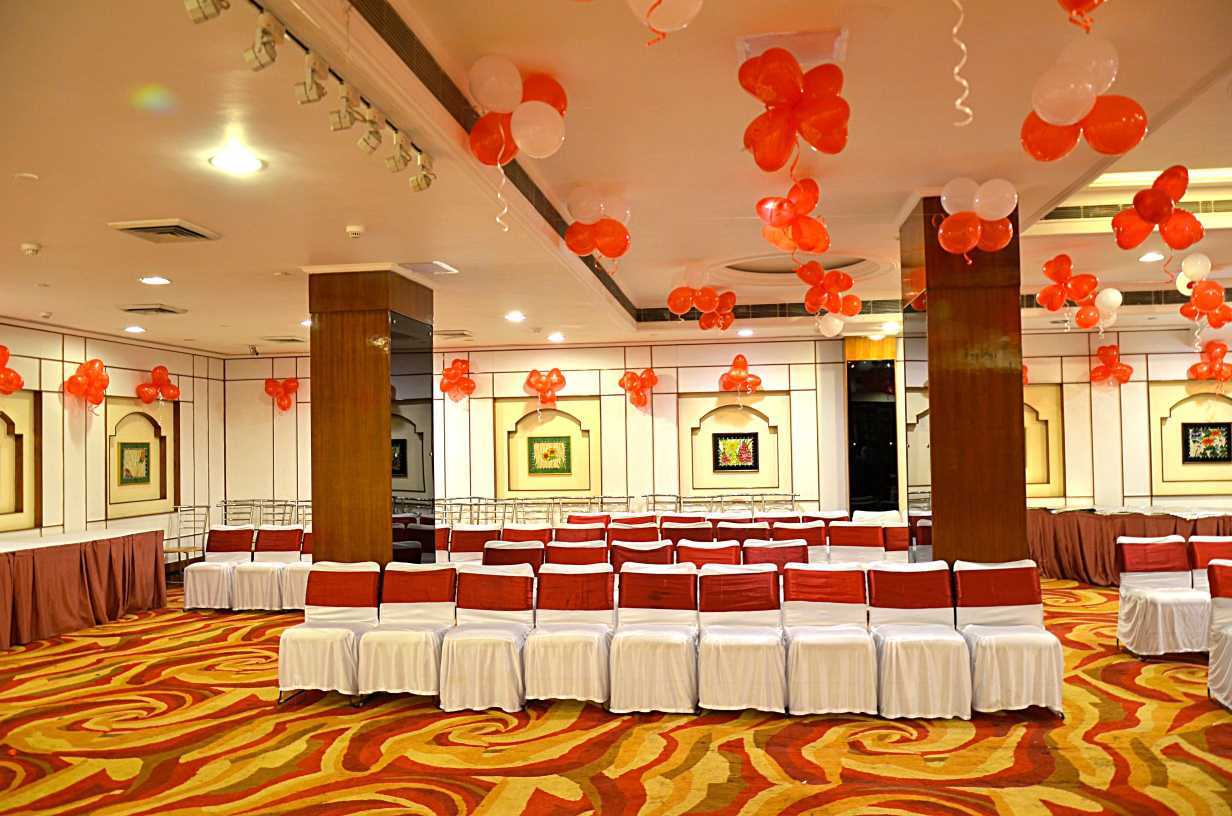 Hotel Meraden Grand Varanasi Luaran gambar